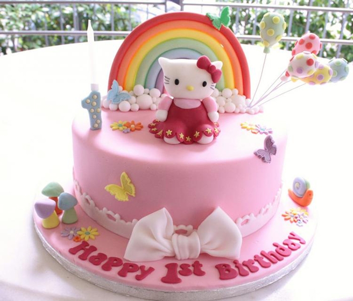 Mẫu bánh kem Hello Kitty đẹp dễ thương cho bé Gái