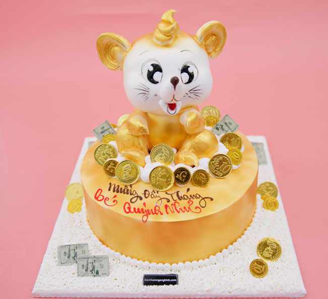 Bánh sinh nhật chuột vàng