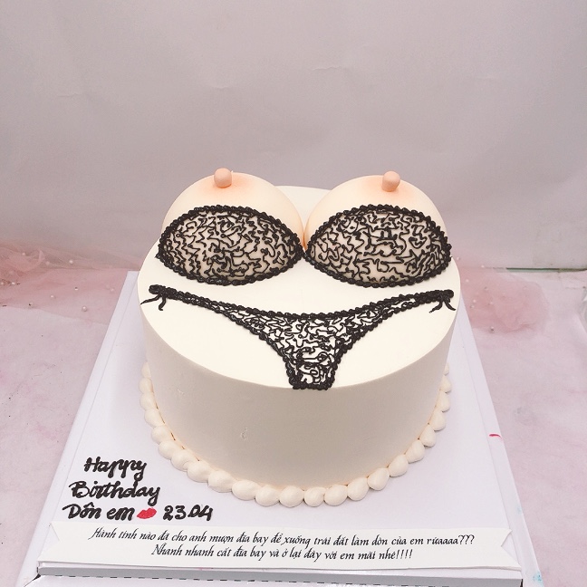 Bánh kem sexy