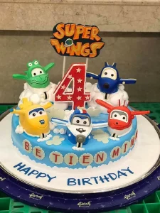 Bánh kem ngộ nghĩnh cho bé trai