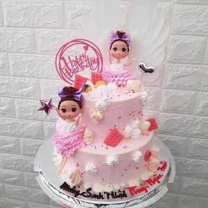 Bánh sinh nhật màu hồng công chúa