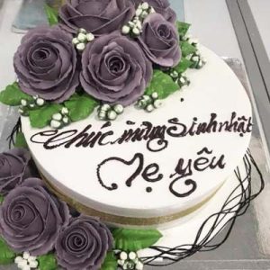 Bánh gatô sinh nhật mẹ