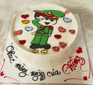 Bánh sinh nhật chú công an