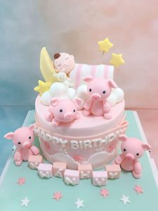 Bánh sinh nhật cho bé trai tuổi lợn