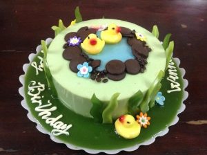 Banh sinh nhất rau cau cho be trai