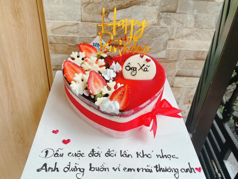 20 mẫu bánh sinh nhật tặng vợ yêu đẹp và lãng mạn nhất